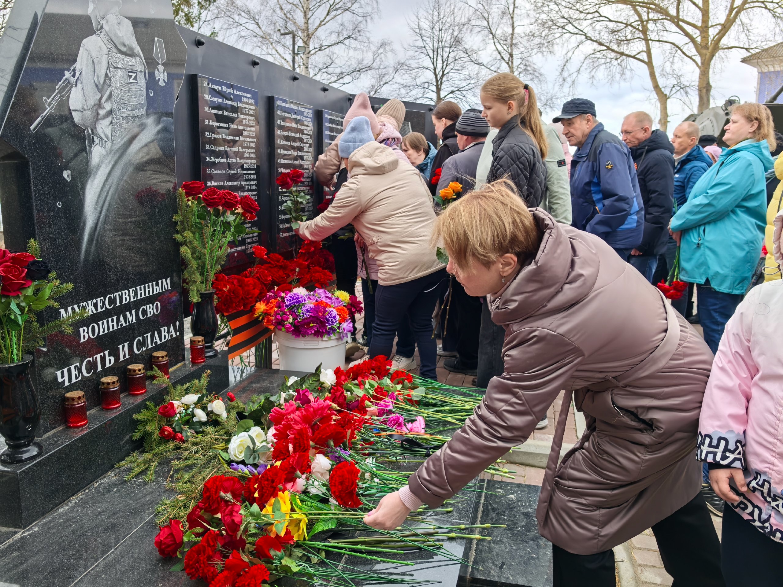 Герои никогда не умирают. Герои в нашей памяти живут.